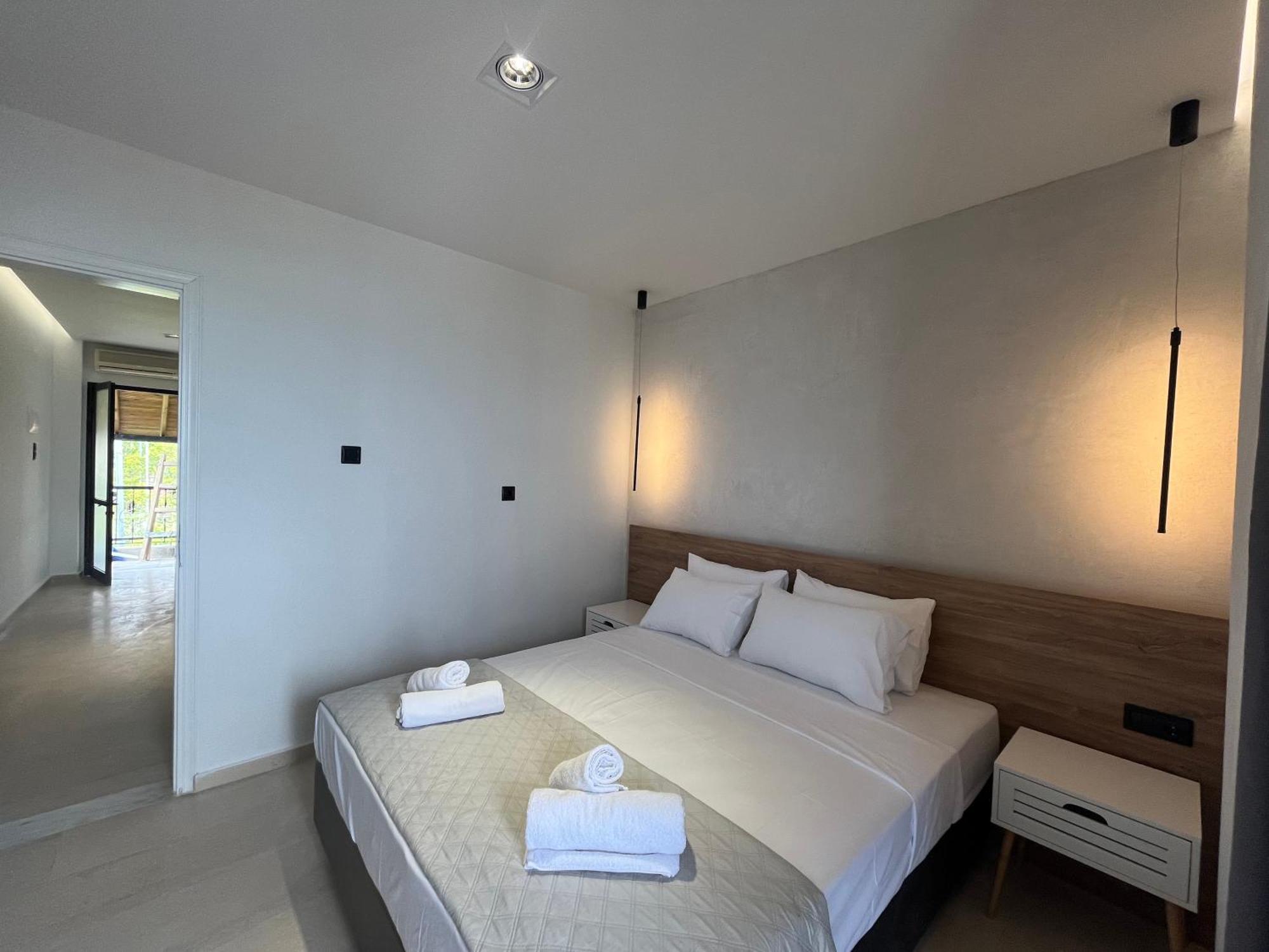 Okkio Sea View Apartment Vergia ภายนอก รูปภาพ